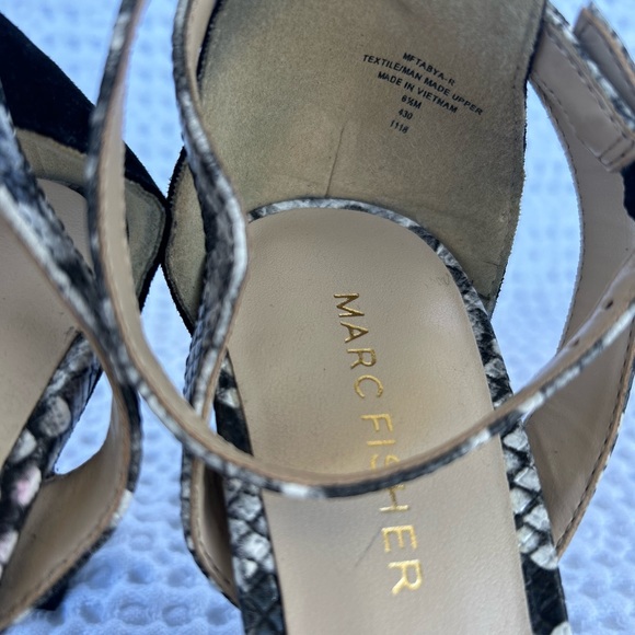 Marc Fisher Heels Womens 6 1/2 Casual Slip On Pumps Black Suede Pointed Toe - Picture 5 of 7